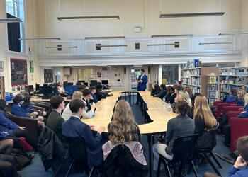 Local MP Visits The Hemel Hempstead School