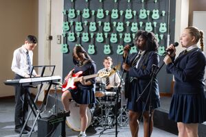 Robert barclay d2 076